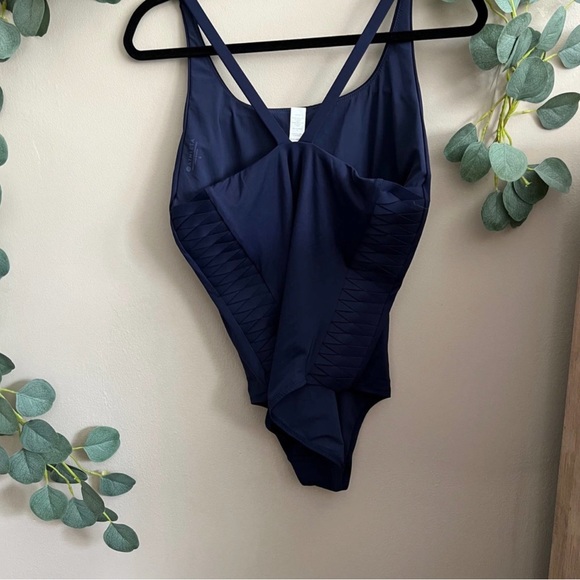 ATHLETA Adriata One Piece Swim in Navy Blue with Side Ruching Size Large casual - Picture 4 of 5